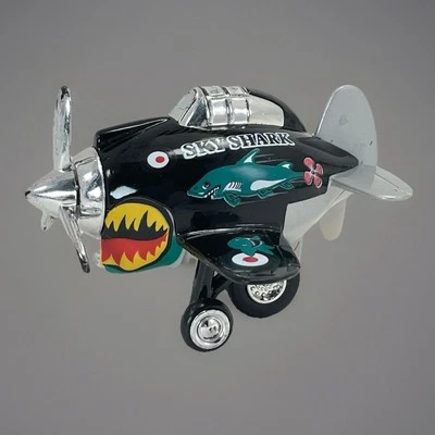 Toysmith Pull Back Sky Shark Hélice Avião Brinquedo Preto Fundido - Imagem 1 de 4