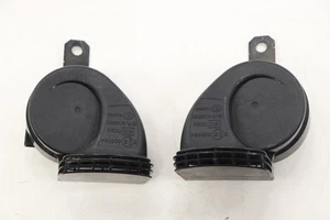 2012 - 2024 TOYOTA 4RUNNER Horn Set 8652048110 8651048150 - Picture 1 of 24