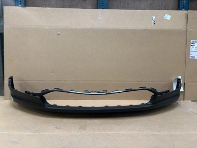 Cubierta de parachoques inferior delantera GMC Terrain 2018-2021 GM OEM 84248519 Foto 1 de 3