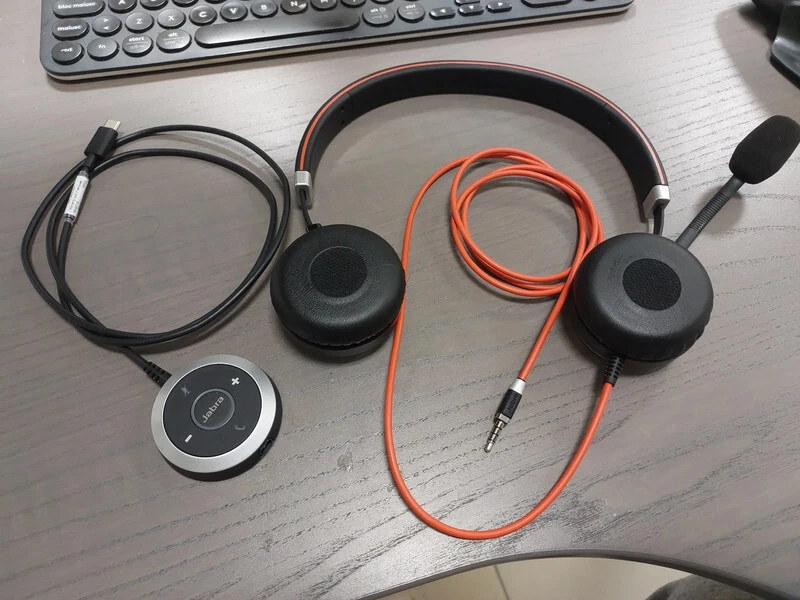 Jabra Evolve 40 Stereo USB C TEAMS - Immagine 1 di 3