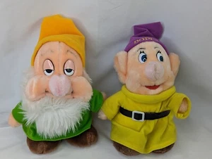 Disney Dopey Sleepy Zwerg Plüschtier 8 Zoll Schneewittchen Stofftier Spielzeug - Bild 1 von 9