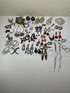 Konvolut 45 Ohrringe Paar verschiedene Farben & Formen gemischte Materialien Schmuck - Bild 1 von 15