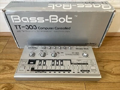 Cyclone TT-303 BASS BOT MK1 Boxed/instruction/Power Supply SPARES OR REPAIRS - Image 1 of 4