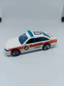 Hot Wheels 1989 Fire Department Fire Chief's Car #01 - Picture 1 of 5