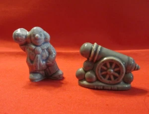 Wade Figurines Circus Clown and Cannon, Set of Two Pieces - Picture 1 of 6