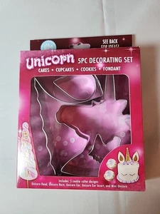 R&M Int'l 5-Pc Unicorn Cup/Cake Decorating Set Unicorn Head, Horn, Ear, Mini NIB - Picture 1 of 4
