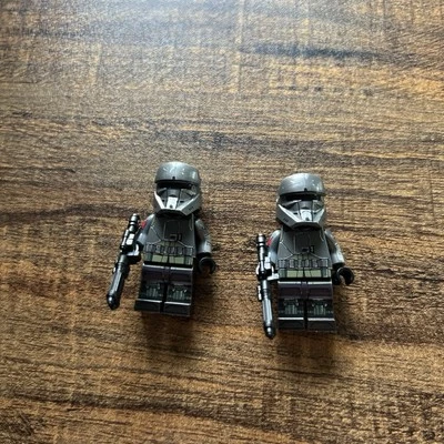 Two Lego Imperial juggernaut Pilots  - Image 1 of 4