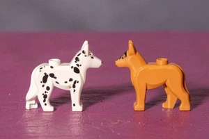 LEGO Alsatian Dog Figures – Set of 2 – Excellent Condition - Picture 1 of 1