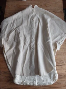 Vtg Stanley Berroco Shawl 50's Button Wool One Size Pockets Sleeveless Mass. USA - Picture 1 of 8