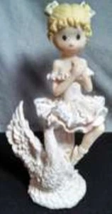 9" REALLY CUTE BALLERINA GIRL WITH SWAN FIGURINE - Picture 1 of 1