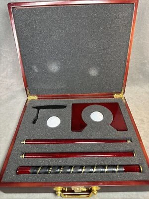 Johnnie Walker Whisky Putter Wooden Traveling Collapsible Shaft With Case - Image 1 of 4