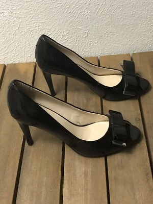 Nine West Peep Toe Shoes Sz 9.5M Pumps 3 3/4” Stiletto Heel Bow Black Patent - Image 1 of 4
