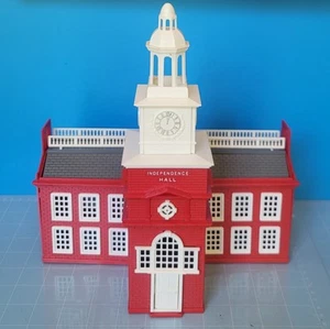 CB35: Plasticville U.S.A. No. 1776 Independence Hall Bausatz mit Box - komplett - Bild 1 von 9