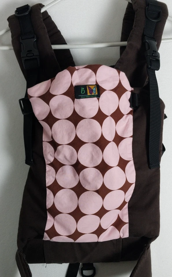 BECO Baby Carrier Gemini: шоколадно-коричневый с розовыми точками - универсальный, эргономичный - Изображение 1 из 4
