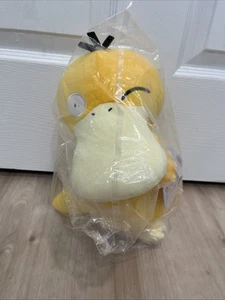 Pokemon PSYDUCK Hopepita Look Over Shoulder Winking 11″ Plush - Banpresto - Imagen 1 de 6