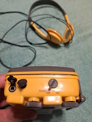 Philco Cassette Am Fm Radio Foto 1 de 3