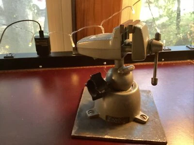 Panavise Foto 1 de 4