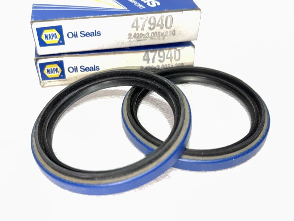 Sello de aceite Qyt 2 NAPA 47940 para Ford Econoline F Super Duty F250 F350 Excursion Foto 1 de 4