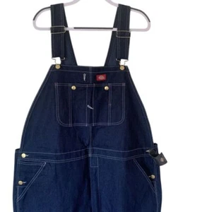 DICKIES Mens 46x30 BIB OVERALL Blue Denim NWT Regular And Tool Pockets Workwear - Picture 1 of 13