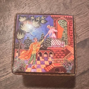 VINTAGE ARDLEIGH ELLIOT & SONS RUSSIAN ROMEO & JULIET MUSIC/TRINKET - Picture 1 of 9