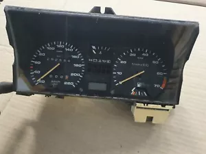 VW GOLF JETTA MK2 SPEEDOMETER CLOCKS INSTRUMENT CLUSTER TACHO LHD PETROL KMH - Picture 1 of 12