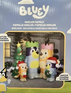 8 Ft Wide BLUEY HEELER FAMILY CHRISTMAS AIRBLOWN YARD INFLATABLE GIANT IN HAND - Picture 1 of 5