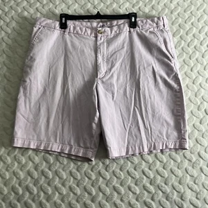 IZOD Saltwater Stretch Mens Light Pink Shorts Size 42, 9.5 Inseam - Picture 1 of 8