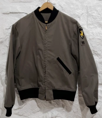 Chaqueta Reversible DE COLECCIÓN 1975 Era Vietnam WEST POINT Ejército Militar Cadete Bombardero Foto 1 de 4