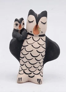 Cochiti Pueblo Eule mit Eule Geschichtenerzähler ~ Keramik Ureinwohner Dorothy Herrera CHIP - Bild 1 von 10