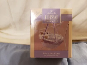 Hallmark Keepsake Ornament Baby’s First Easter Colgar Coleccionable - Imagen 1 de 9