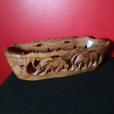 Vintage 2001 12 inch South African Hand Carved Jungle Desert Animal Basket RARE! - Image 1 of 4