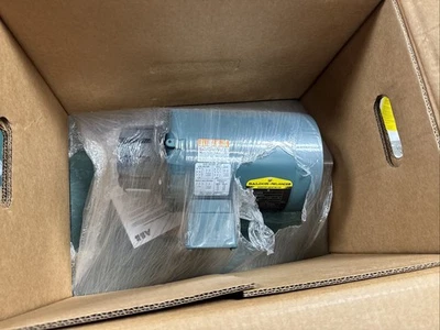 NEW Baldor IDVSNM3538 Motor 1/2 HP 1775 RPM 230/460V 35T995G069G3 FAST SHIPPING - Image 1 of 4