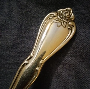 Sie wählen Stücke ARBOR ROSE True Rose 1967 Oneida Edelstahl Besteck AUSWAHL - Bild 1 von 19