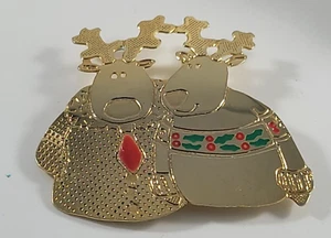 Christmas Holiday  Brooch Pin Signed NewPro Reindeer Moose Gold Tone Enamel CUTE - Picture 1 of 4
