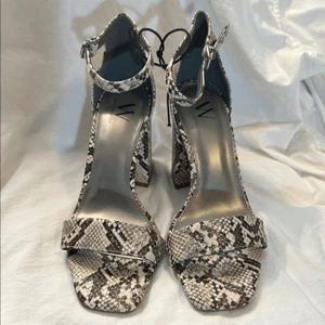 Damen Schlangenleder Heels - Bild 1 von 5