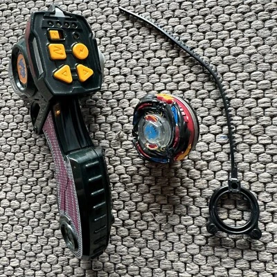 Hasbro Elektrischer beyblade Mit Ferbbedienung 12451 #32933 - Bild 1 von 4