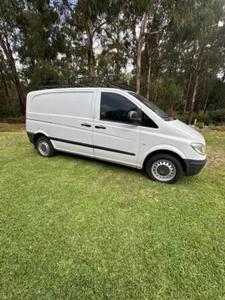 Van white mercedes benz Vito 2009 model great condition with steel roof Rack. - Picture 1 of 18