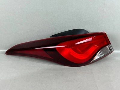 ¡Perfecto! Luz trasera halógena exterior lado conductor izquierdo Hyundai Elantra 2014-2016 OEM Foto 1 de 4