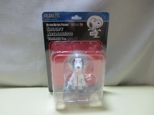 UDF Medicom Toy PEANUTS Snoopy Astronauts Vintage Ver No.256 Ultra Detail Figure - Picture 1 of 9