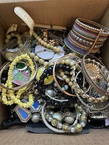 Lote de joyas artesanales misteriosas mixtas de 10 lb #224 - Imagen 1 de 4