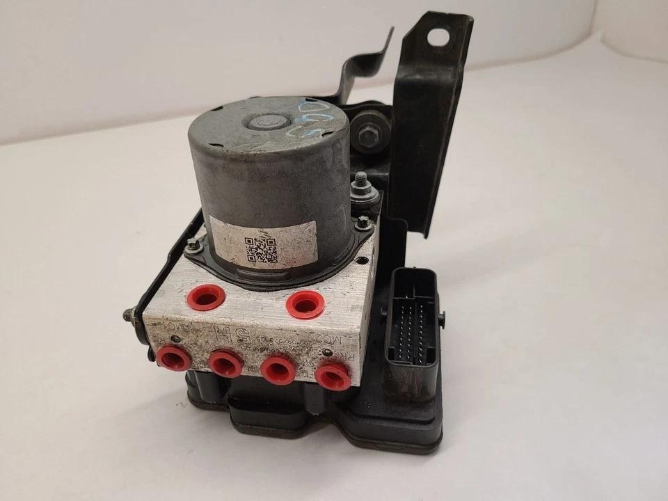  2020 NISSAN MURANO Anti-Lock Brake Part Assembly 6 Cylinder AWD  - Image 1 of 4