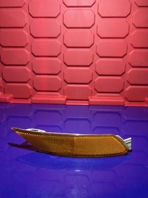 2004-2008 MAZDA RX-8 Right (passenger Side) Corner Turn Signal Lamp - Image 1 of 2