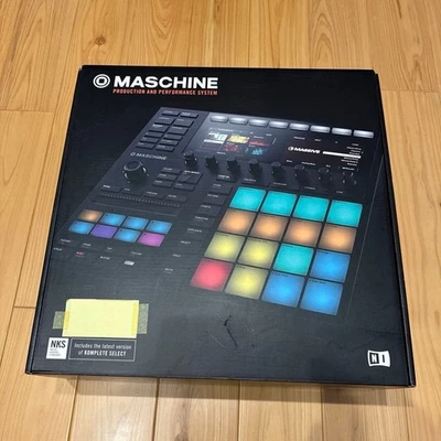 Native Instruments MASCHINE MK3 Black Music Production Controller Excellent - Image 1 of 4