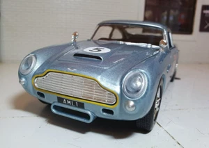 Aston Martin DB5 Classic Racing Detailed Motormax 1:24 Scale Model Car 73789