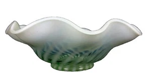 Vintage Fenton Art Glass Green Opalescent Satin Spiral Optic Swirl 9.5" Bowl - Picture 1 of 12