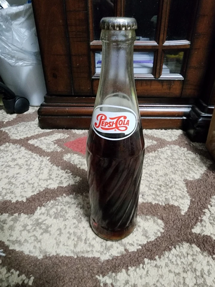 Vintage Replica Pepsi Cola Limited Edition 1950-1960s Replica Pepsi Bottle - Image 1 of 1
