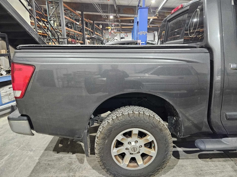 Nissan Titan 2005-2007 camioneta pickup platón (solo plataforma) Foto 1 de 4