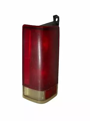 96 97 98 99 GMC VAN SAVANA 1500 Conjunto de lámpara de luz trasera lado derecho del pasajero Foto 1 de 4