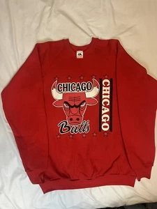 Chicago Bulls NBA Sweatshirt Mens XL Red 90s Fruit Of The Loom Tag - Picture 1 of 4