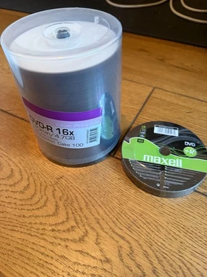 100 Inkjet Full Surface White Printable DVD-R 4.7gb cake plus bonus Maxwell x10 - Image 1 of 4